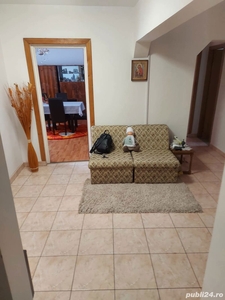 Apartament 4camere zona Spitalului Judetean