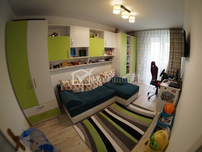 Apartament cu 3 camere, 62 mp, decomandat, etaj intermediar, Unirii, Gheorgheni