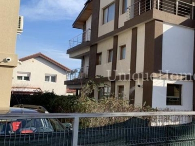 Pipera: Vila duplex cu 5 camere, in apropierea districtului de birouri !