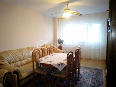 Vanzare apartament 3 camere, decomandat, Zorilor, confort lux