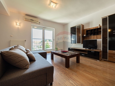 Apartament 3 camere vanzare in bloc de apartamente Arad, Subcetate