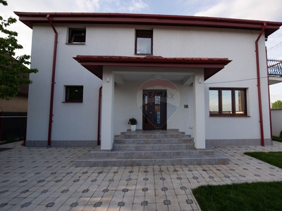 Casavila 5 camere vanzare in Bucuresti Ilfov, Glina