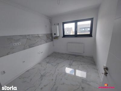 Comision O % Apartament 2 camere decomandat, Dna Stanca Sibiu