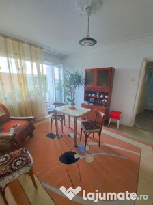 Apartament 3 camere, 67 mp, in Tatarasi,