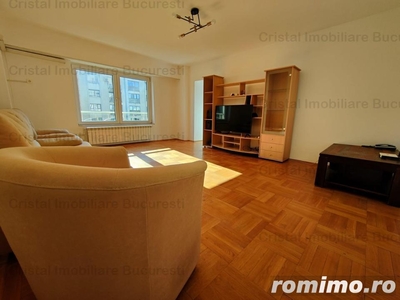 Inchiriere apartament 3 camere, decomandata, zona Calea Calarasilor