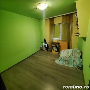 Vanzare Apartament 4 camere Semidecomandat Emil Racovita