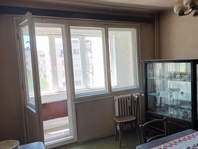 Apartament 2 camere decomandat , 1 minut metroul Dristor, bloc reabilitat termic