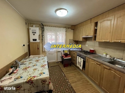 Apartament 2 camere decomandat de vanzare in Alba Iulia zona Cetate