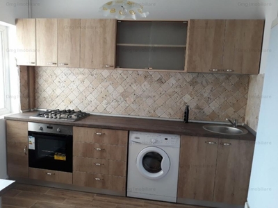 Apartament 2 camere zona Stefan cel Mare