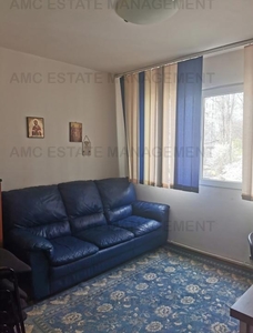 De vanzare 4 camere RENOVAT etaj 2