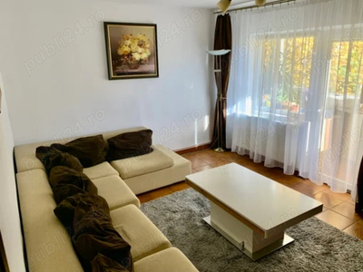 De vânzare apartament 3 camere în zona Bucovina etaj 2