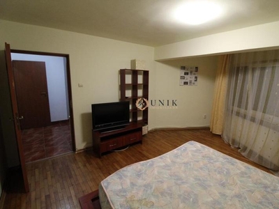 Inchiriez apartament 2 camere in Hunedoara, zona Micro 5/1-Posta