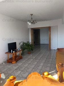 Inchiriez apartament 3 camere, zona Piata Alba Iulia