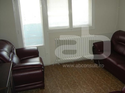 Vanzare - Apartamente +4 camere