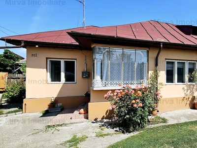 Vanzare casa 4 camere, 899 mp teren, in Aricestii Rahtivani