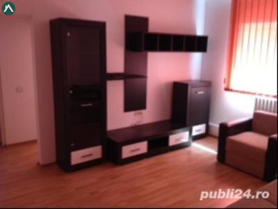 Vand apartament 3 camere Inel I