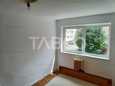 Apartament 2 camere 48 mp utili balcon etaj intermediar Sebes Alba