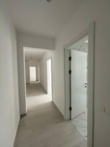 Apartament 2 Camere Decomandat Parcare Bonus