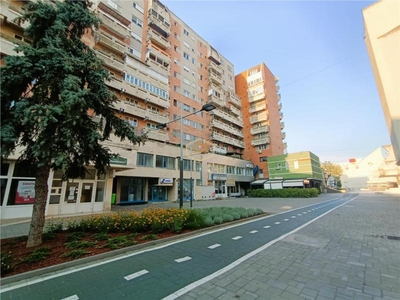 Vezi Video | Apartament 4 camere | Piata 25 Octombrie