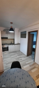 Apartament 50 mp etaj 3 din 7 str galaxiei zona petrom Baciu