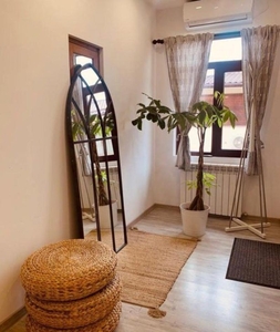 Apartament cochet in vila zona Capitalei