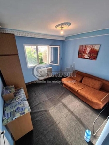 APARTAMENT CU 2 CAMERE, DECOMANDAT, ETAJ INTERMEDIAR, TATARASI