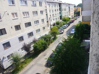 Apartament cu 3 camere de vanzare in zona Central