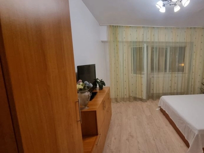 Apartament de inchiriat, 1 camera, decomandat, 40 mp, CUG, Rond Vechi, Cod 155450