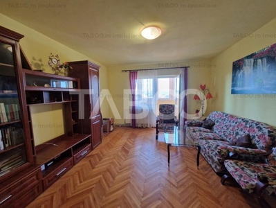 Apartament decomandat 3 camere 2 bai 76 mp utili bloc cu lift Terezian