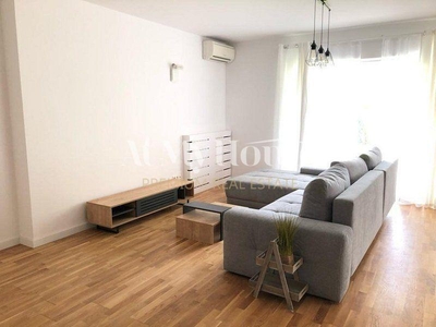 Apartament spatios cu 4 camere, complet mobilat, 2 parcari