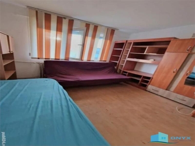 Camera de camin cu baie proprie, 17mp, zona Bularga, 19.800 euro neg de vanzare