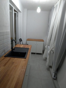 Vanzare Apartament cu 2 camere zona Vitan