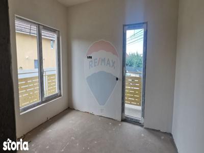 Apartament cu 3 camere de vânzare