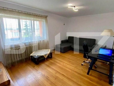 Apartament 2 camere, 54 mp, decomandat, garaj, zona Louis Pasteur UMF