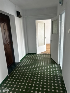 Apartament spatios cu vedere spre Brasov , zona de vile Coresi