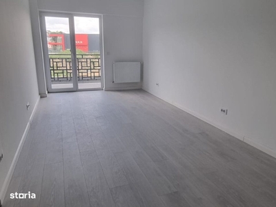 Duplex de vanzare cu 5 camere si 3 bai, zona Mehala