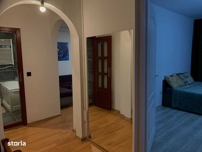 Apartament 2 camere, semidecomandat, Zona Casa Studentilor