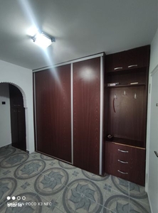 Vand apartament 62mp, 2 camere decomandat Oituz