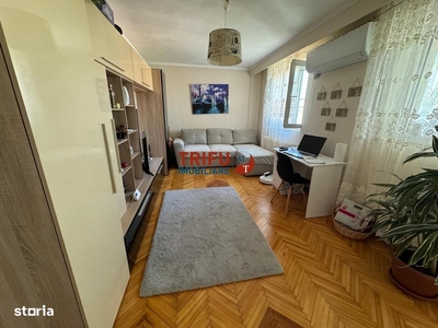 Apartament 3 camere de vanzare zona Bulevardul Transilvaniei