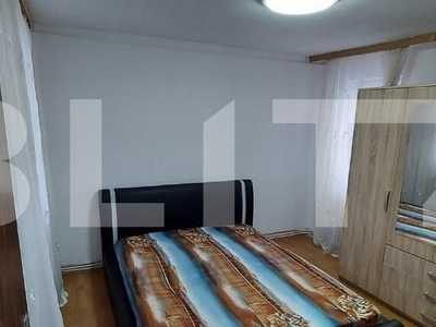 Apartament 3 camere, semidecomandat, 66 mp, zona Parang