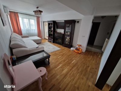 Apartament 4 camere 90 mp, mobilat și utilat complet - Zona Piața mare