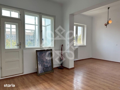 Apartament cu 1 camera de vanzare in zona Cantemir, Oradea