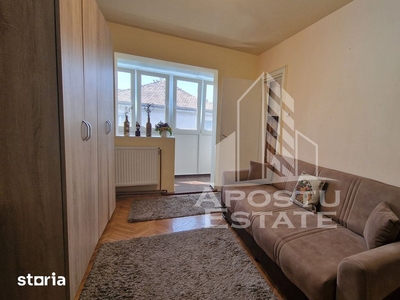 Apartament cu 3 camere, centrala proprie, zona Dacia