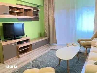 Exclusivitate!-Centru apartament cu garaj si iesire in curte