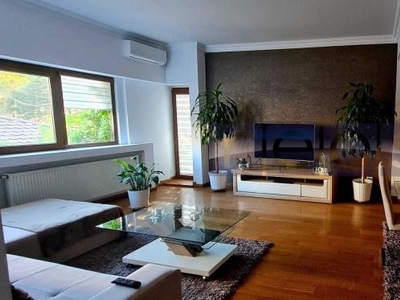 APARTAMENT SUPERB ZONA CENTRALA