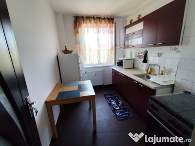 Închiriez apartament 2 camere Piata Muzicanti,zona Sud