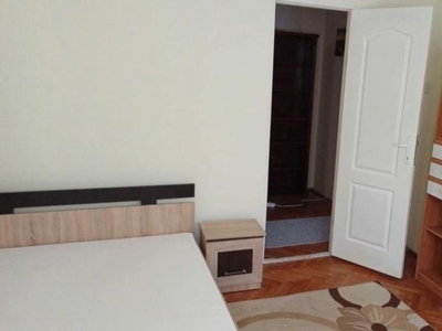 Podu Ros apartament 70 mp, 3 camere, decomandat, de inchiriat, la 10 min de Asachi, Cod 155824