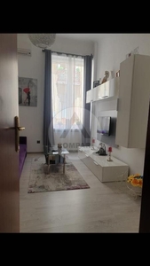 Vand apartament 2 camere Capitale