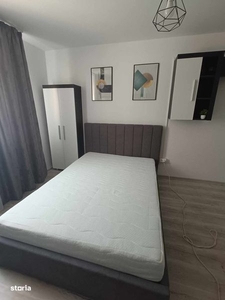 Apartament cu 3 camere decomandate zona Eroilor