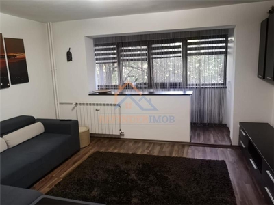 Vanzare Apartament cu 3 camere, zona Drumul Taberei